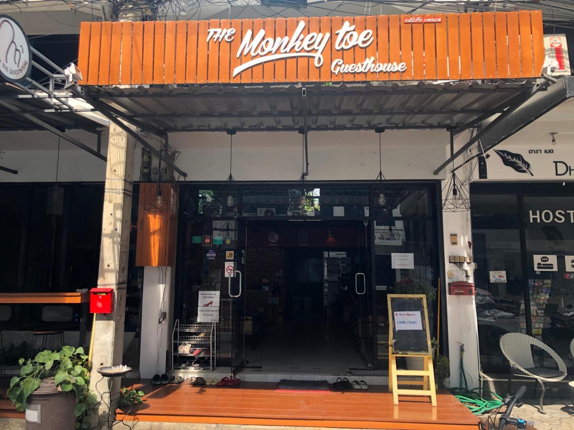 Monkey Toe Guesthouse Chiang Mai Exteriör bild